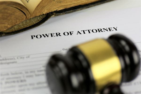Financial Power of Attorney vs. Medical Power of Attorney in Oregon