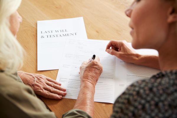 Common Mistakes an Estate Planning Attorney in Portland Can Help You Avoid